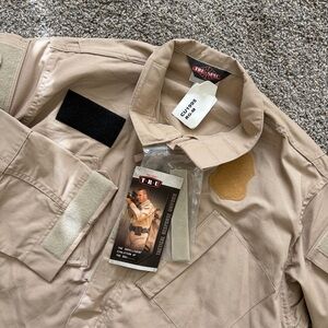 NWT Tru-Spec CBP Tactical Response Uniform Shirt Men’s Medium Regular